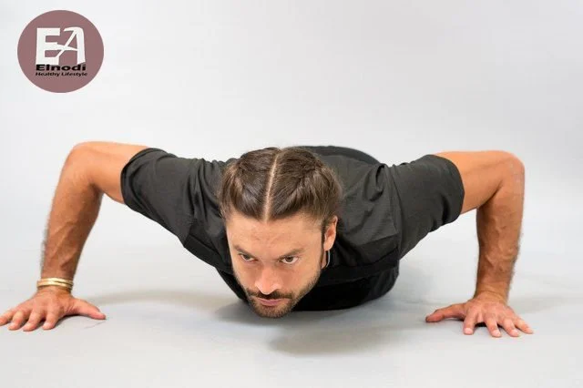  WIDE-GRIP PUSH-UP