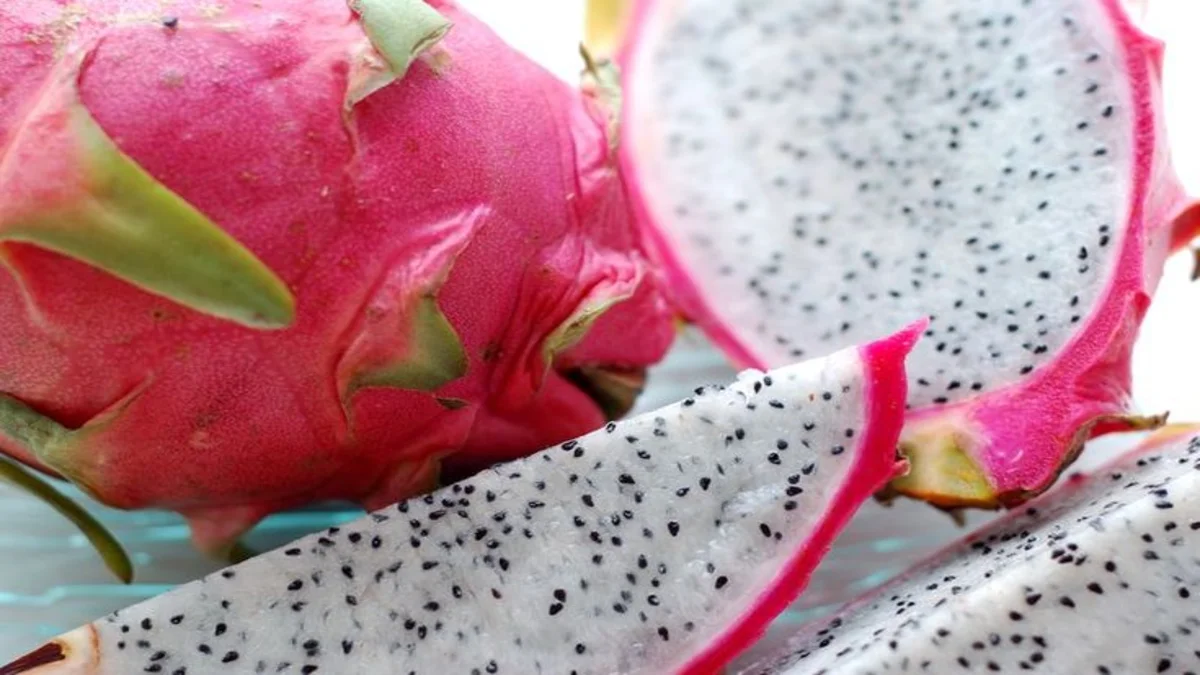 How to Cut Dragon Fruit